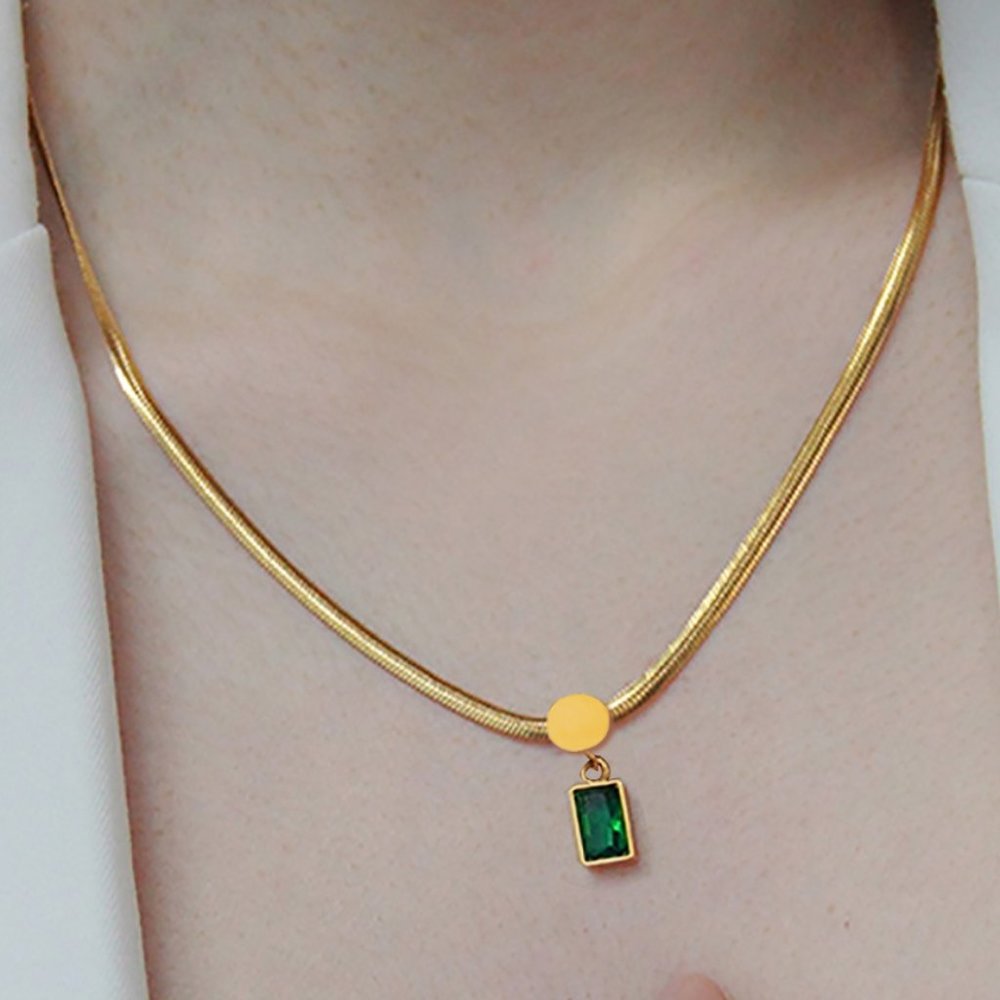 A New Leaf Frame Pendant Snake Chain Necklace